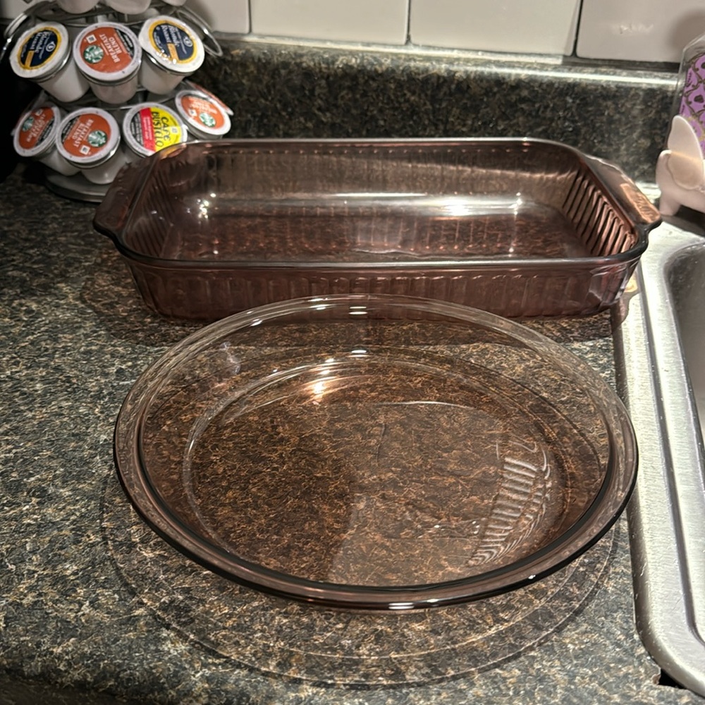 Vintage Purple Amethyst Pie Pan and Baking Dish Bakewear Set